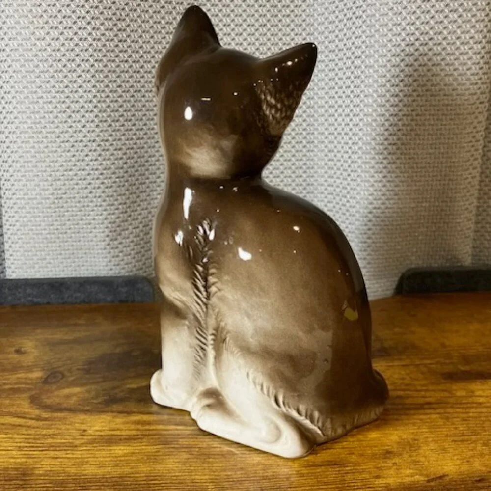 Mid Century Modern Ceramic Cat/Kitten by Nippon Yoko Boeki Co. 7.5